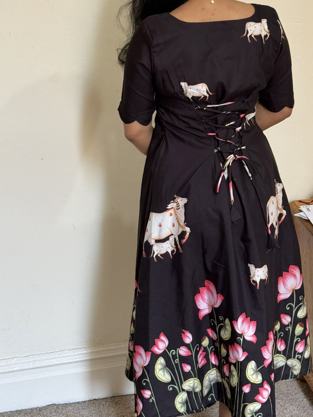 Black Lotus Print Midi Dress with Pocket